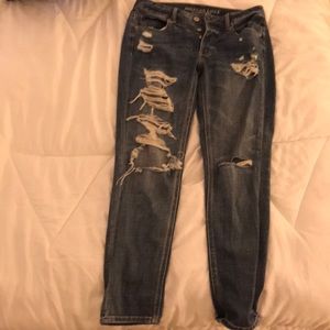 Women’s American eagle boyfriend jeans size 6